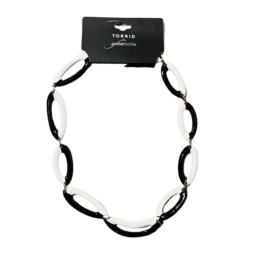 Torrid Sylvia Mollie Enamel Link Necklace 22 in Black & White Project Runway NWT